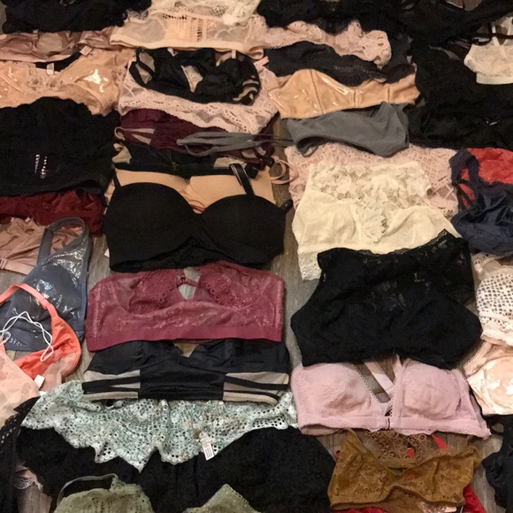 VICTORIA SECRET BRALETTES 10 RANDOM MYSTERY BOX - Picture 8 of 8